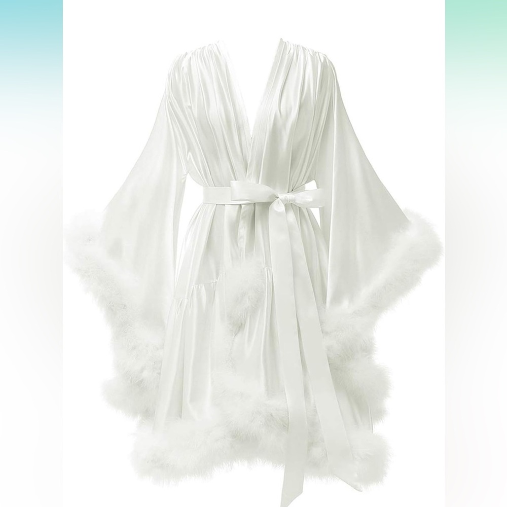 Bridal robe, feathers, white